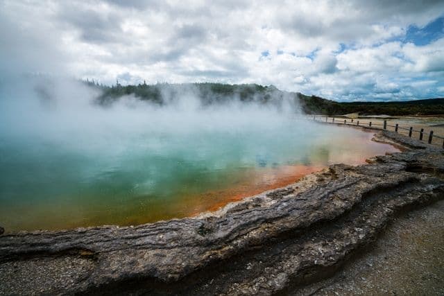 Wai-O-Tapu