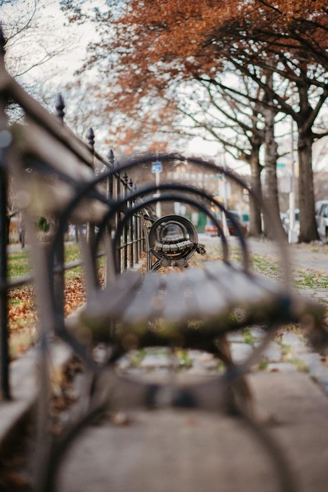 Le Queens, cemetery Belt